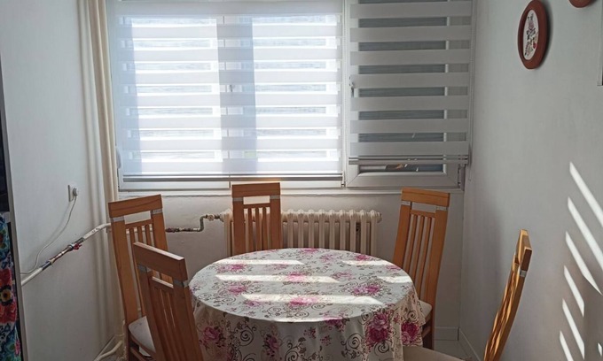 Novo Sarajevo Apartment | Spacious 2 bedroom apartment in serene Sarajevo with AC, WiFi