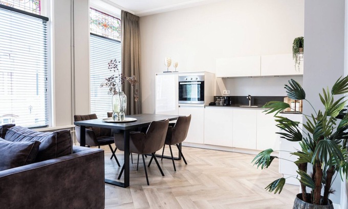 Centrum Apartment | Spacious 2-bedroom apartment with high-speed WIFI and private kitchen.