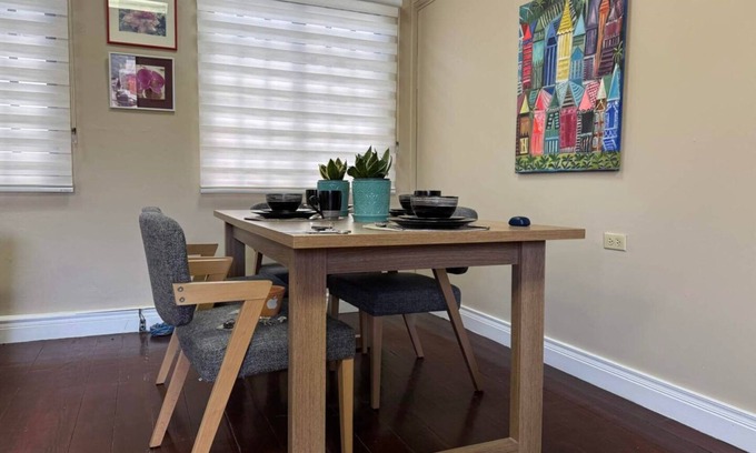 Newtown Apartment | Spacious 3-bedroom apartment with WiFi, AC in lovely Port of Spain