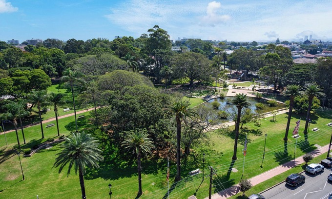 Burwood Apartment | Spacious 3-bedroom apartment with AC, fitness room in amazing Sydney at Burwood