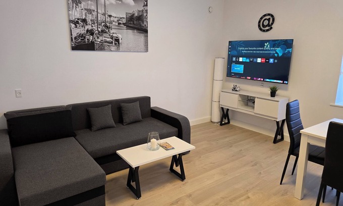 Vejle Apartment | Spacious 3-bedroom apartment in welcoming Vejle with WiFi