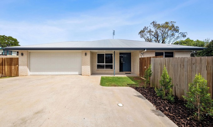 Harristown House | Spacious 3 brm home close to Toowoomba Hospital