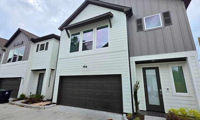North Houston House | Spacious 3BR, 10 Min to Downtown