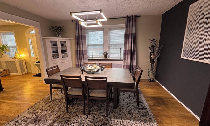 Upper Darby House | Spacious 3BR/1BA house with WiFi and Parking in Pleasant Upper Darby.