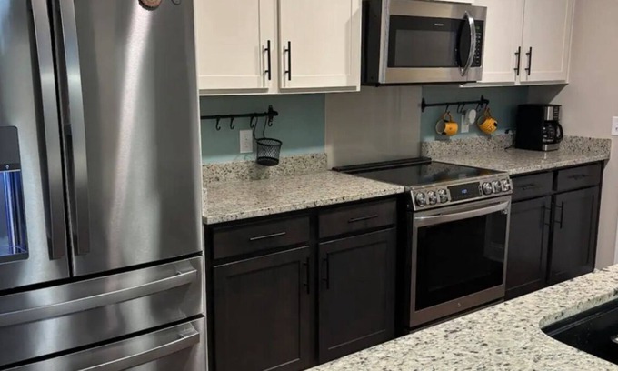 Statesboro House | Spacious 4-bedroom house in charming Statesboro with AC, WiFi