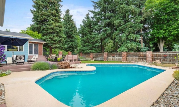 Gunbarrel House | Spacious 4-bedroom house with fast WiFi, trails and views, pool