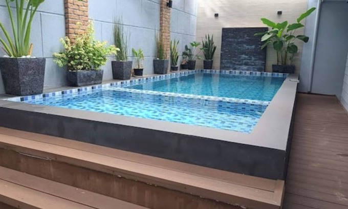 Angeles City House | Spacious 4-bedroom house in charming Angeles City with WiFi, AC