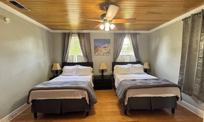Nacogdoches House | Spacious 4-bedroom house in lovely Nacogdoches with AC, WiFi