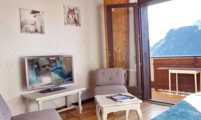 Chatel Apartment | SPACIOUS 4-ROOM APARTMENT 200M FROM THE SUPER-CHATEL SKI SLOPES. PANORAMIC VIEW.