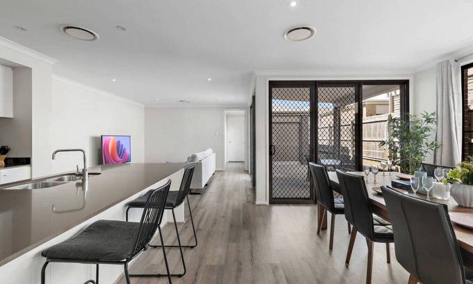 Mango Hill Apartment | Spacious 4BR Family Home Comfort in Mango Hill