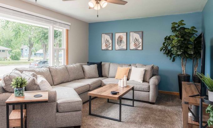 Sioux Falls House | Spacious 4BR Home Near Hospitals & Universities