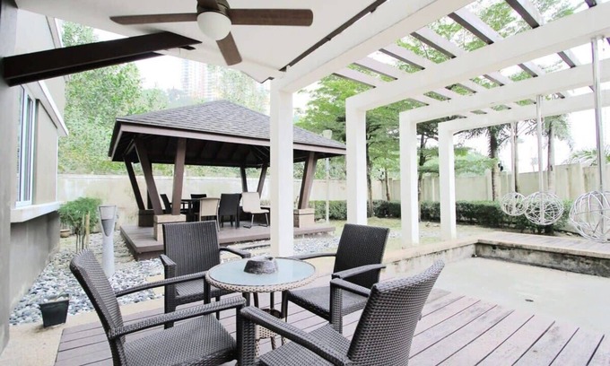 Cheras House | Spacious 4BR House, Gazebo