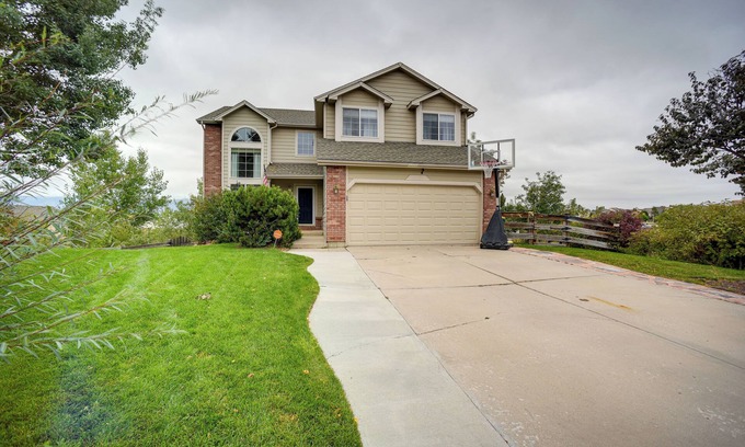 Northgate House | Spacious 5-bedroom house Next To Air Force Academy in Welcoming Colorado Springs