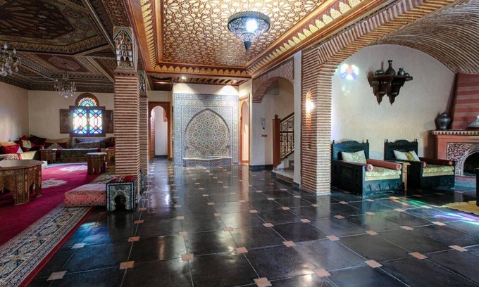 Daoudiate Villa | Spacious 5-bedroom villa in charming Marrakech with WiFi, AC, Private Pool