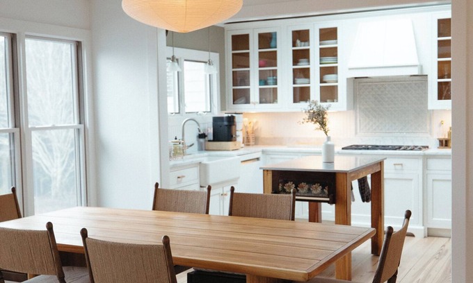 Montauk House | Spacious 5-bedroom Waterfront House on Beautiful Montauk Lake - Newly renovated