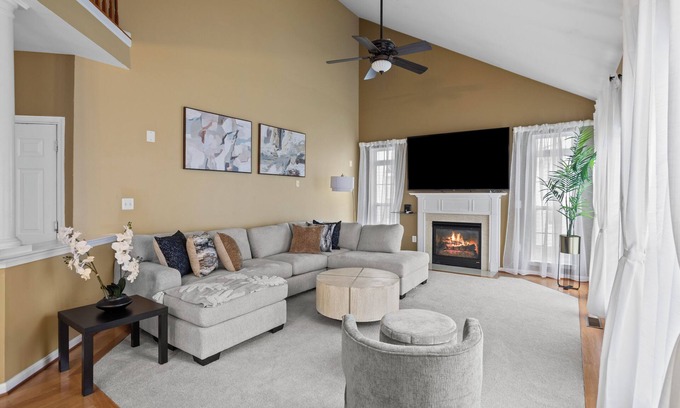 Bowie House | Spacious 5BR Retreat w/Piano & Pool Table – Near DC & Baltimore