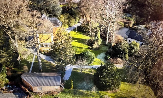 Overijse Villa | Spacious 6-bedroom villa with WiFi and fitness room in charming Overijse