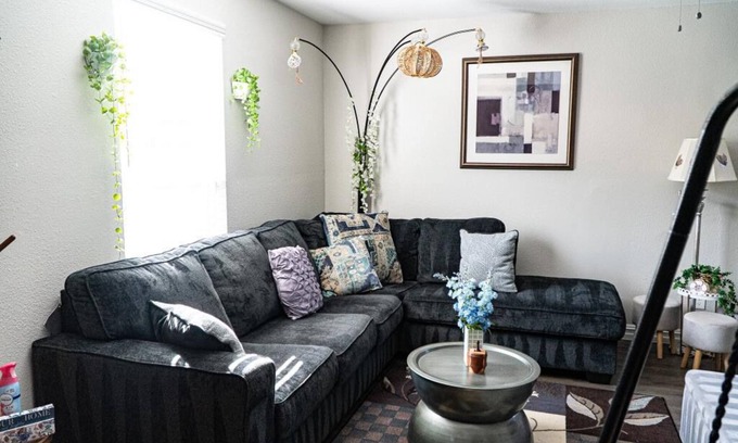 Mesquite House | Spacious 6BR Retreat 15 Mins to Downtown Dallas