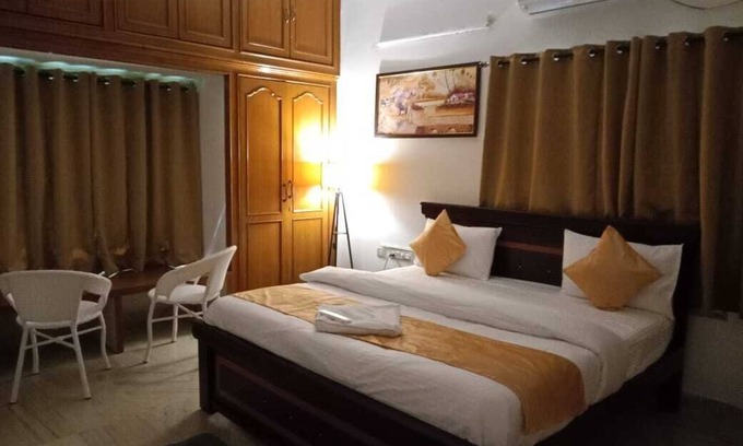Jubilee Hills Apartment | Spacious 9-bedroom apartment in enjoyable Hyderabad with WiFi, AC
