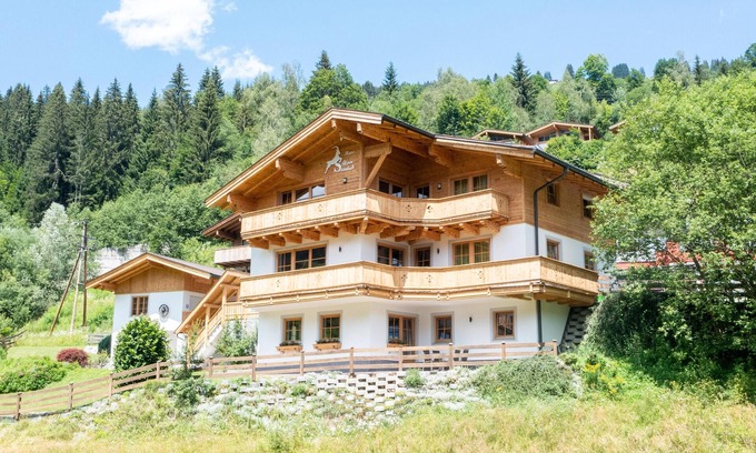 Viehhofen Apartment | Spacious apartment in Saalbach Hinterglemm