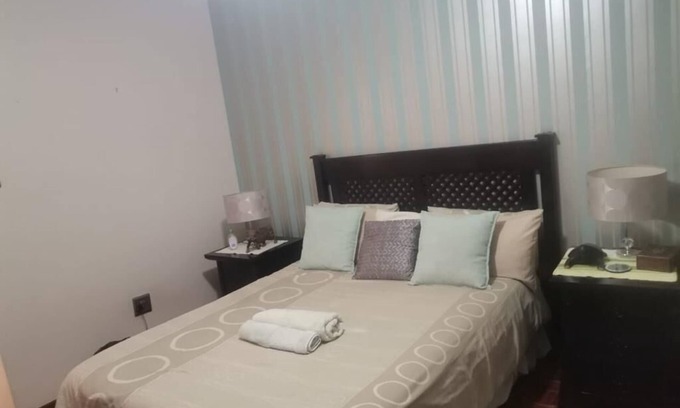 Boksburg House | Spacious and beautiful Victorian themed house located 7km from OR Tambo Airport