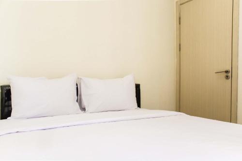 Cikarang Apartment | Spacious and Bright 2BR at Meikarta Apartment By Travelio
