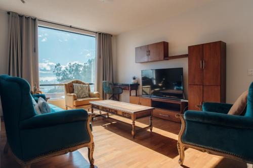 Quito Apartment | Spacious and bright depark in Quito