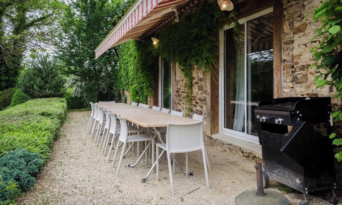 Angoisse House | Spacious and bright holiday home in the heart of Périgord, terrace, pool & nature