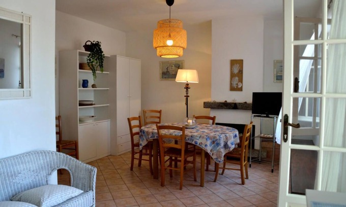 Lido di Capoliveri Apartment | Spacious and bright apartment within walking distance of the beach