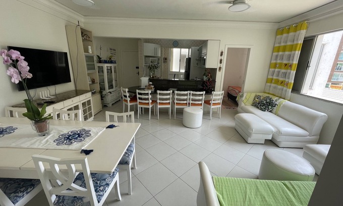 Matinhos Apartment | Spacious and comfortable Maré Mansa Apartment in Caiobá.