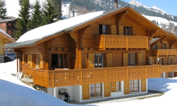 Leysin Ski Chalet | Spacious and cosy chalet, close to the main ski lift and resort centre