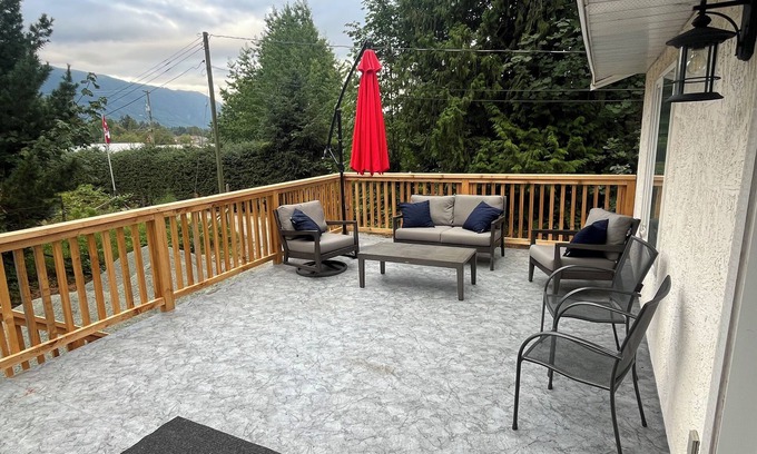 Lake Cowichan House | Spacious and Cozy house in charming Lake Cowichan