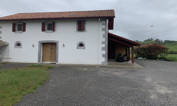 Ainhice-Mongelos House | Spacious and renovated country cottage