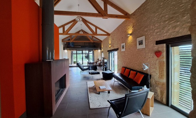Saint-Avit-Senieur House | SPACIOUS APARTMENT IDEAL FOR A FAMILY BREAK BETWEEN BERGERAC AND SARLAT