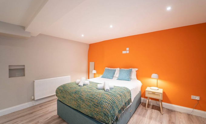 Great Yarmouth Apartment | Spacious Apartment - Town Centre - Parking - 2 Bedrooms