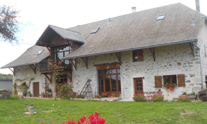 Les Ollieres Apartment | Spacious apartment, between Lake Annecy and mountain