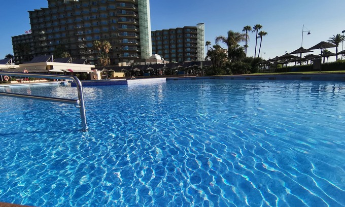 Torremolinos Apartment | Spacious apartment on the beach, FREE WIFI FIBER, wonderful views, Playamar