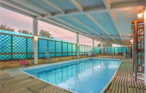 Casa Papa Apartment | Spacious Apartment in Modica with Shared Pool & Garden