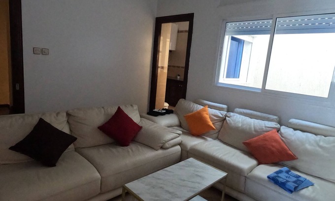 Diza Apartment | Spacious apartment near the sea