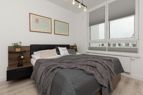 Ursus Apartment | Spacious Apartment with Parking Warsaw Ursus by Renters Prestige