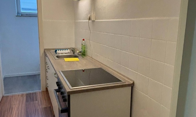 Furstenfeldbruck District Apartment | Spacious basement apartment with 3 bedrooms, Wohnung mit 4 Betten