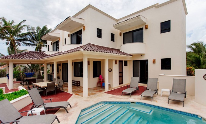 Soliman Bay Villa | Spacious Beachfront Villa includes Cook, Pool, WiFi – Check out our Summer Sale!