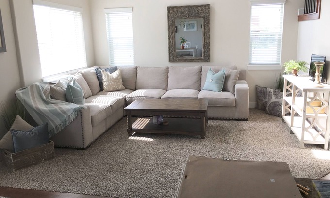 Orem House | Spacious, beautifully decorated and fully equipped townhome