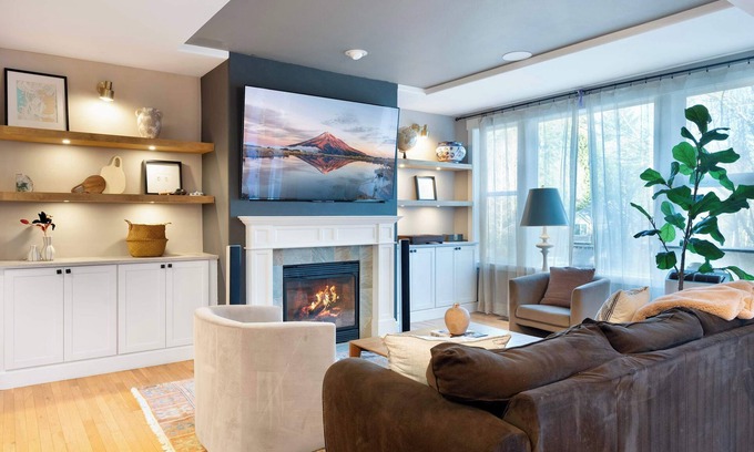 Bothell House | Spacious Bothell Family Home Close to Wine Country