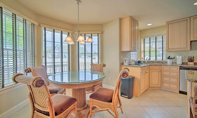 Southend Cottage | Spacious Brigantine Home ~ 1 Block to Beach!