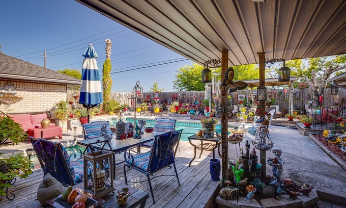 Briarcrest Estates Cottage | Spacious Bryan Vacation Rental w/Pool & Patio!