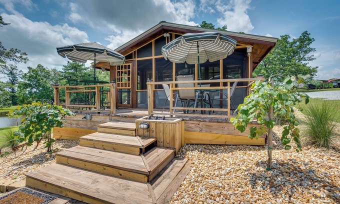 Mauk Cabin | Spacious Buena Vista Cabin w/Lake Views & Deck