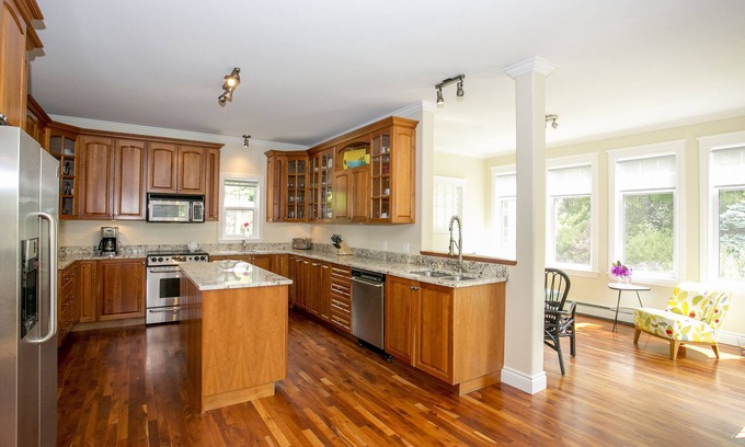 Chester House | Spacious Chester Village House, 4 Bedrooms, 2.5 Baths