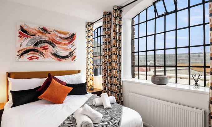 Birmingham City Centre Apartment | Spacious City Apartment in Birmingham