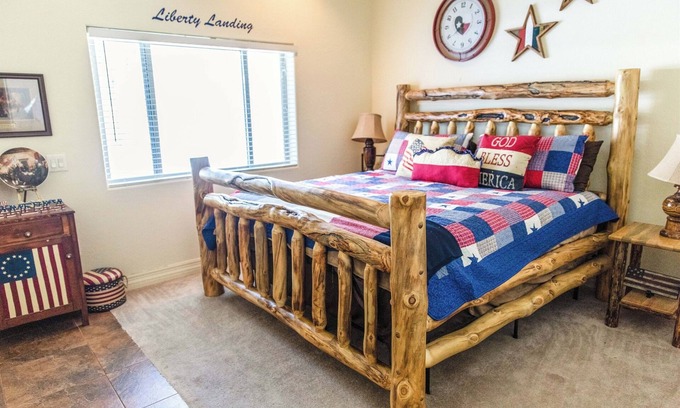 Pinetop House | Spacious & Cozy Cabin – Minutes from Go-Karts, Golf, Trails, Lakes & Family Fun!